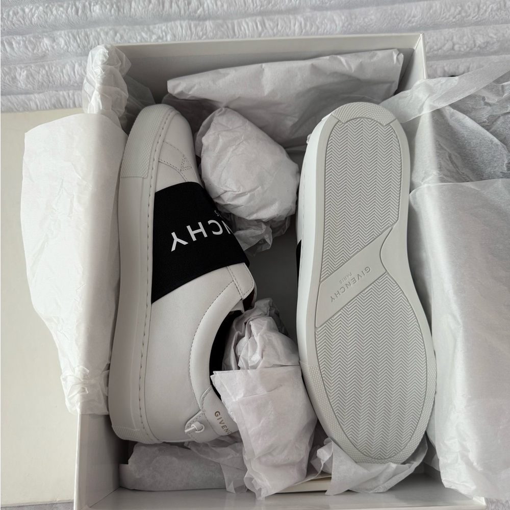 Givenchy White and Black Women's Sneakers - Picture 2 of 5